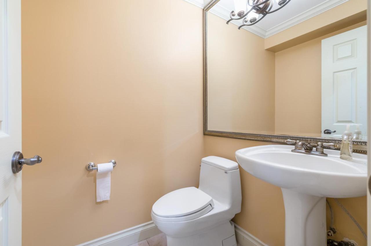 Charming Retreat On Cypress Street, Your Home Away From Home Βανκούβερ Εξωτερικό φωτογραφία